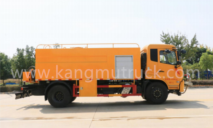 مركبات التنظيف ذات الضغط العالي Dongfeng KR 10Cbm
