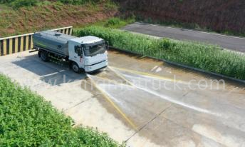 Dongfeng Huashen 30CBM sprinklertruck
