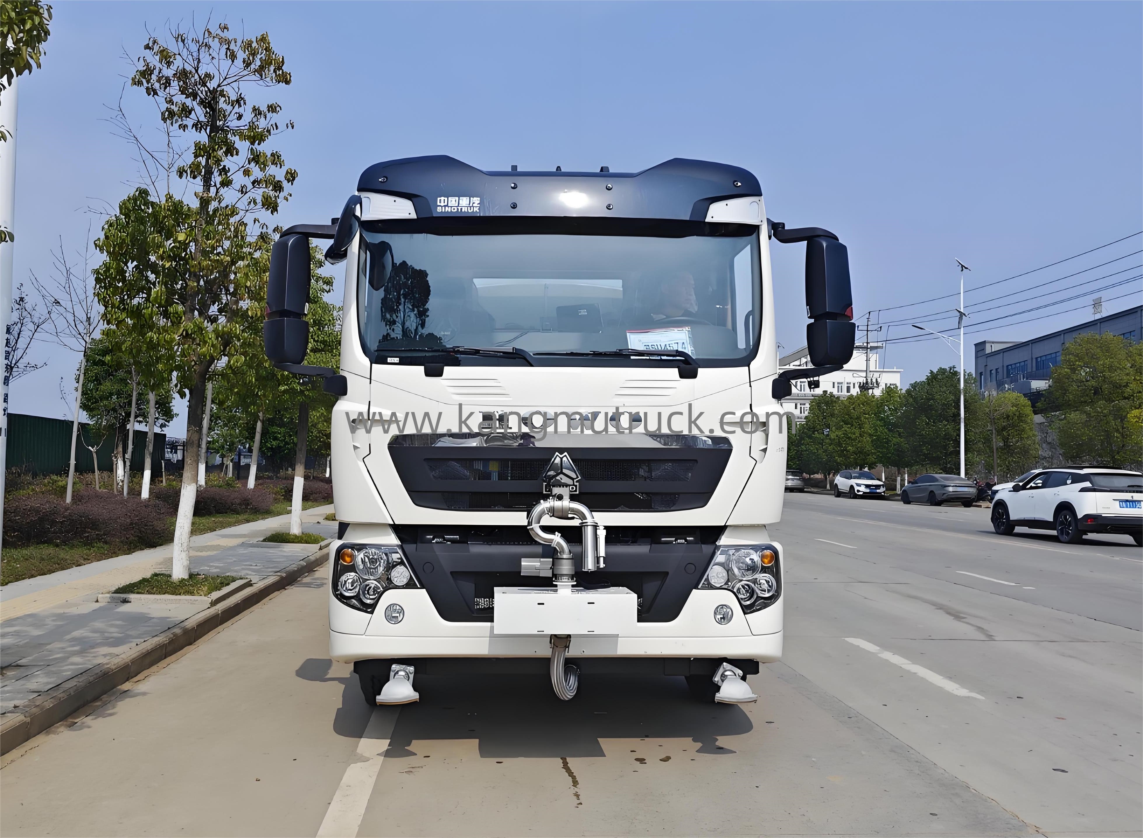 Sinotruk Howo TX7 240HP 15Cbm dammskyddstruck