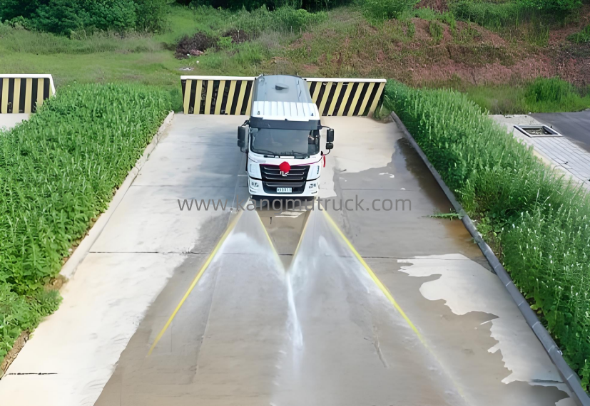 Dongfeng D9 200HP dammskyddstruck