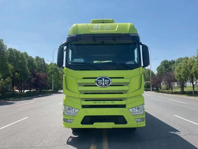 کامیون یخچال دار FAW J7 560Horsepower 9.6M