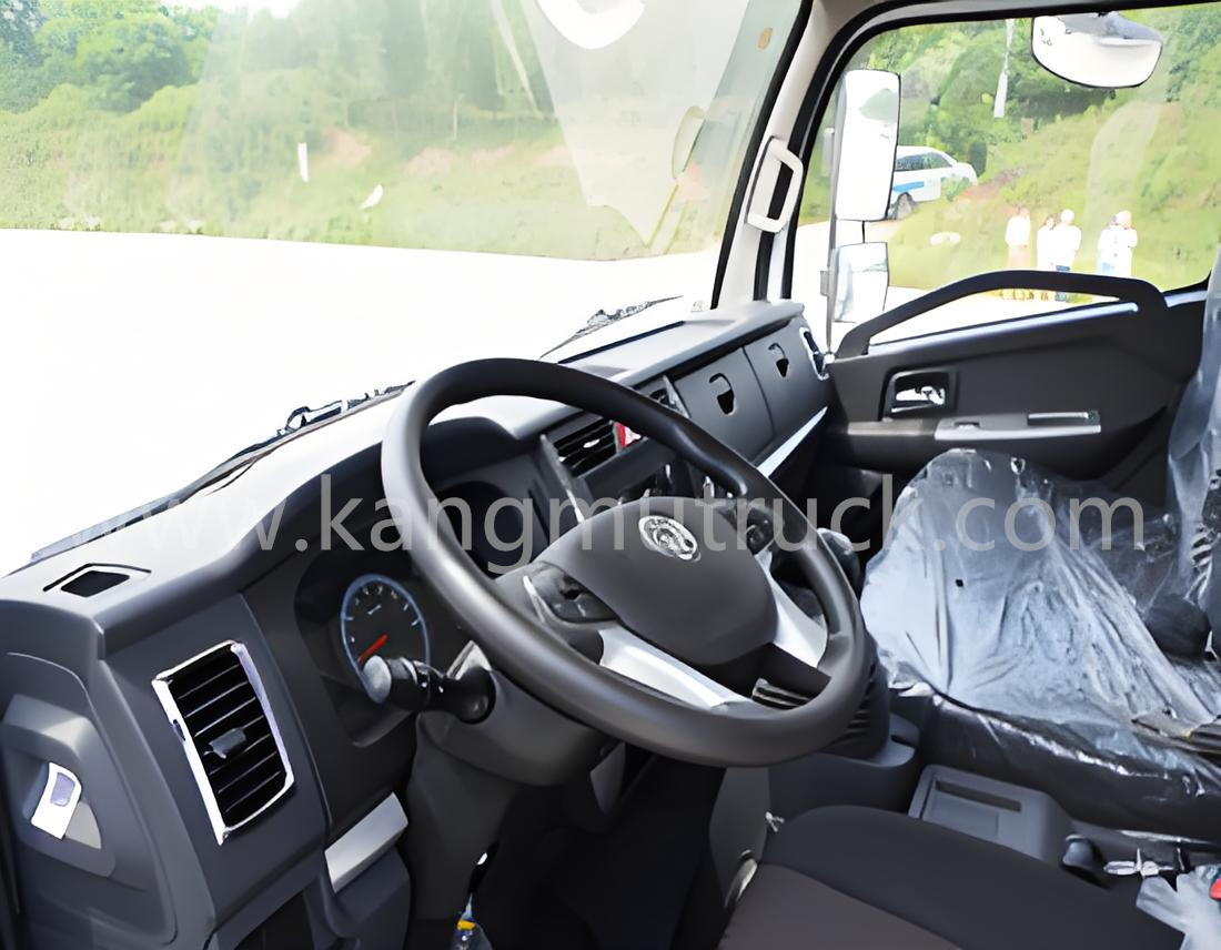 Dongfeng Dolika 9 CBM 156HP รถบรรทุกสปริงเกอร์