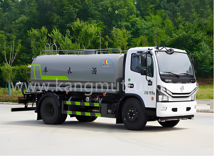 Dongfeng Dolika 9 CBM 156HP รถบรรทุกสปริงเกอร์